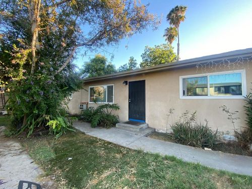 253 N Cedar St, Escondido, CA, 92025-4608 | Card Image