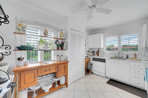 apt-310-9481 Sunrise Lakes Blvd, Sunrise, FL, 33322-1295 | Card Image