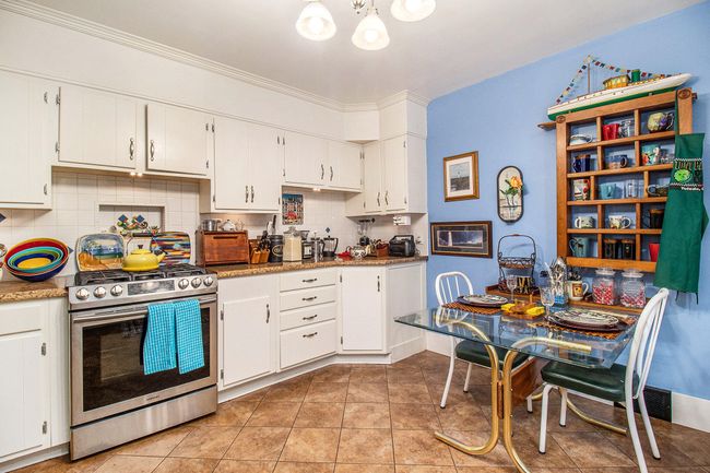 488 4 Th St, House other with 6 bedrooms, 2 bathrooms and null parking in Manistee MI | Image 14