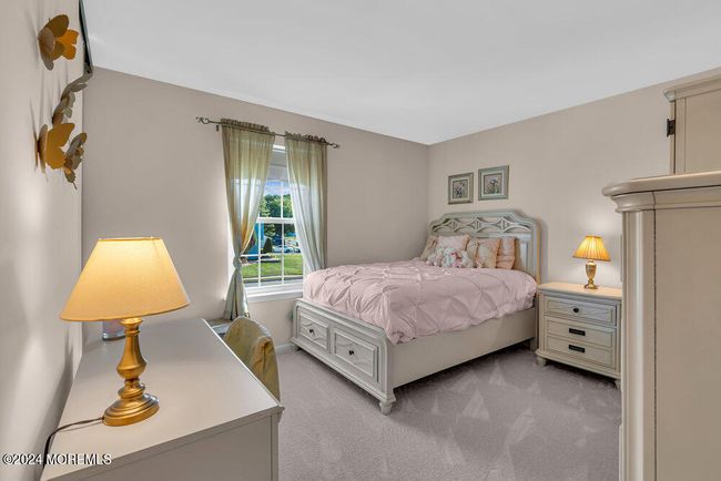 39 Honeysuckle Way, House other with 4 bedrooms, 3 bathrooms and null parking in Howell NJ | Image 27