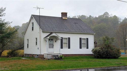 33435 Cadiz Piedmont Rd, Flushing, OH, 43977-9615 | Card Image