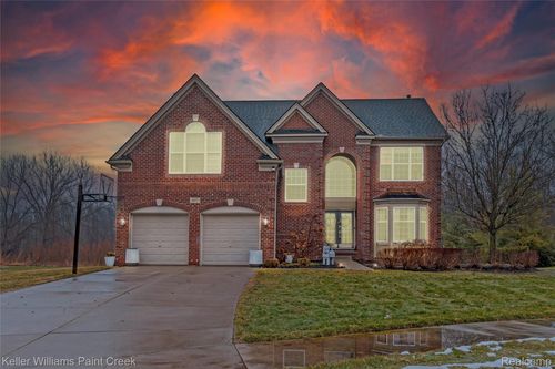 877 Wynstone Cir N, Oakland, MI, 48363-1605 | Card Image
