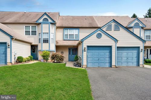 39 Willow Bend Dr, Hamilton, NJ, 08690-3336 | Card Image