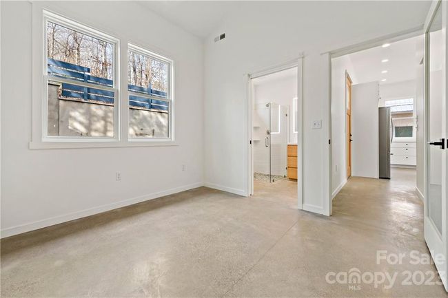 Primary room | Image 22