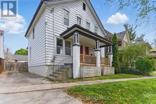 24-26 York St, Saint Catharines, ON, L2R6B9 | Card Image