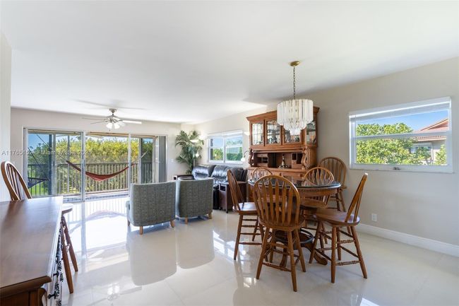 APT-415K - 1300 Sw 125 Th Ave, Condo with 2 bedrooms, 2 bathrooms and null parking in Pembroke Pines FL | Image 13