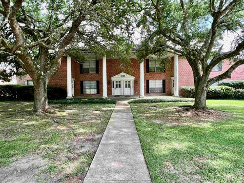 8365 Willow Bend Dr. Unit 4, Beaumont, TX, 77707 | Card Image