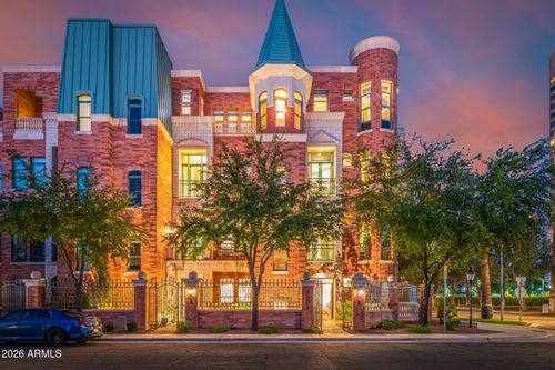2001 N 1st Ave, Phoenix, AZ, 85003-1156 | Card Image