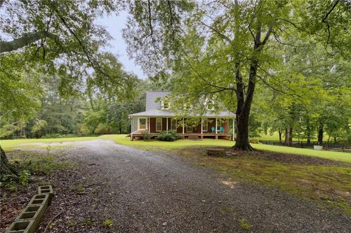 83 Russell Rd, lawrenceville, GA, 30043-3626 | Card Image