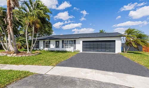 2853 Nw 108th Ave, Sunrise, FL, 33322-1830 | Card Image