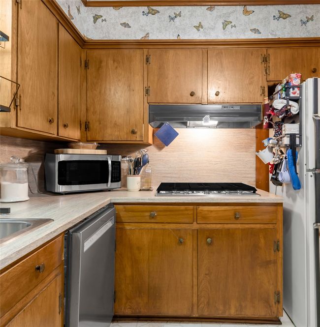 New gas cooktop | Image 6