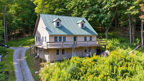1725 Shaftsbury Hollow Rd, North Bennington, VT, 05257-4418 | Card Image