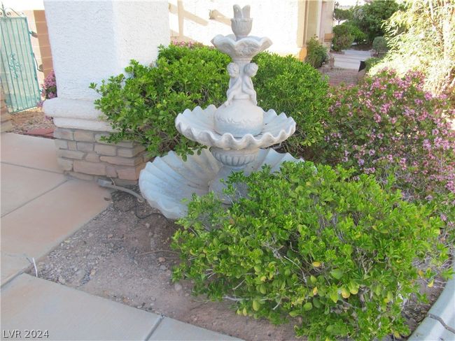 9795 La Cienega St, House other with 5 bedrooms, 3 bathrooms and null parking in Las Vegas NV | Image 5