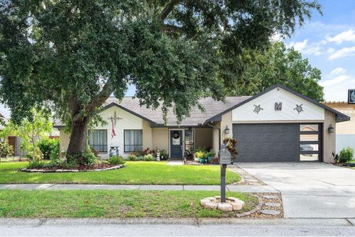 15747 Scrimshaw Dr, TAMPA, FL, 33624-1506 | Card Image
