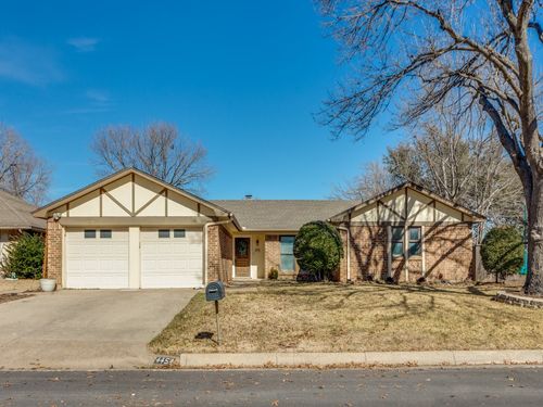 4454 Sweetgum Way, Fort Worth, TX, 76133-7416 | Card Image