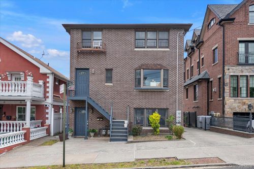 20-49 49th St, Astoria, NY, 11105-1205 | Card Image