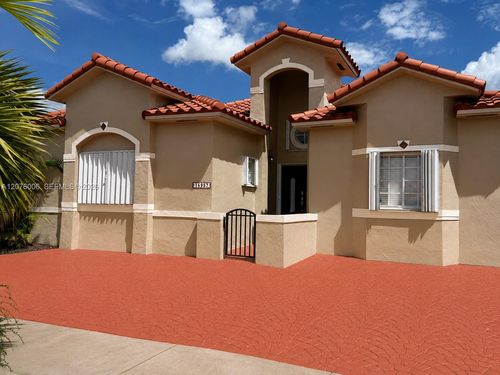 15957 Sw 54th Ter, Miami, FL, 33185-5027 | Card Image