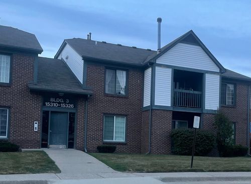 15312 Ashley Ct, Macomb, MI, 48044-3802 | Card Image