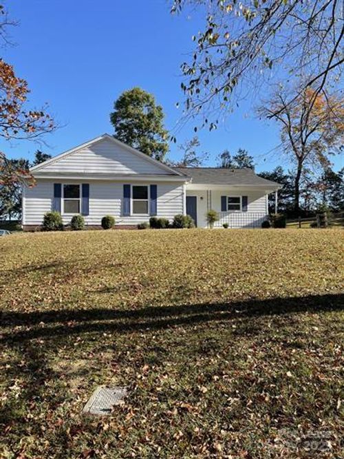 2109 Heather Glen Ln, Charlotte, NC, 28208-2481 | Card Image