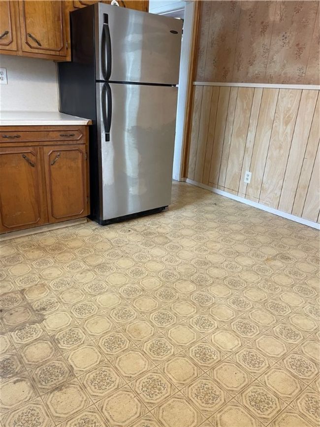 302 Newberry St, House other with 3 bedrooms, 1 bathrooms and null parking in Alice TX | Image 8