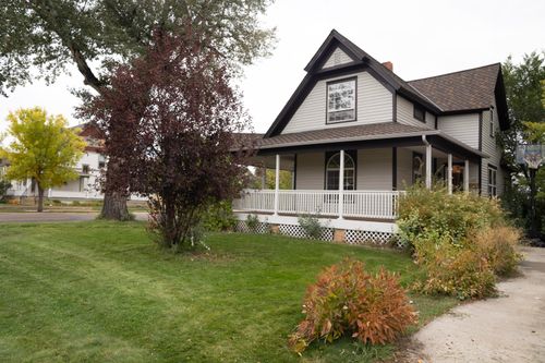 603 Sumner St, Sheridan, WY, 82801-5151 | Card Image