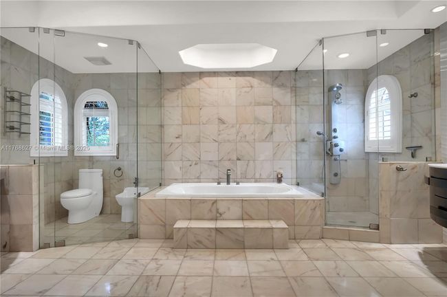 2115 Country Club Prado, House other with 4 bedrooms, 5 bathrooms and null parking in Coral Gables FL | Image 28