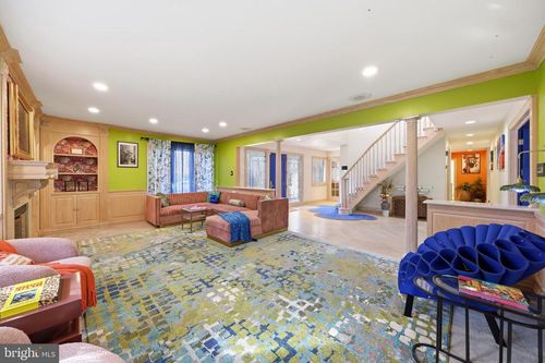 1 Windsor Dr, VOORHEES, NJ, 08043-3722 | Card Image