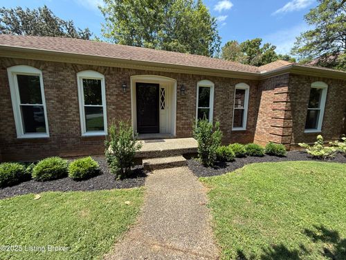 4618 Stony Brook Dr, Louisville, KY, 40299-1119 | Card Image