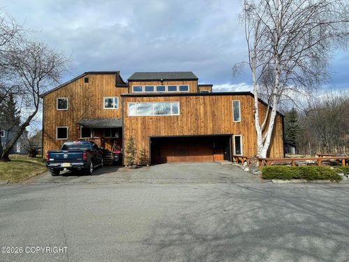 211 W Manor Ave, Anchorage, AK, 99501-1157 | Card Image