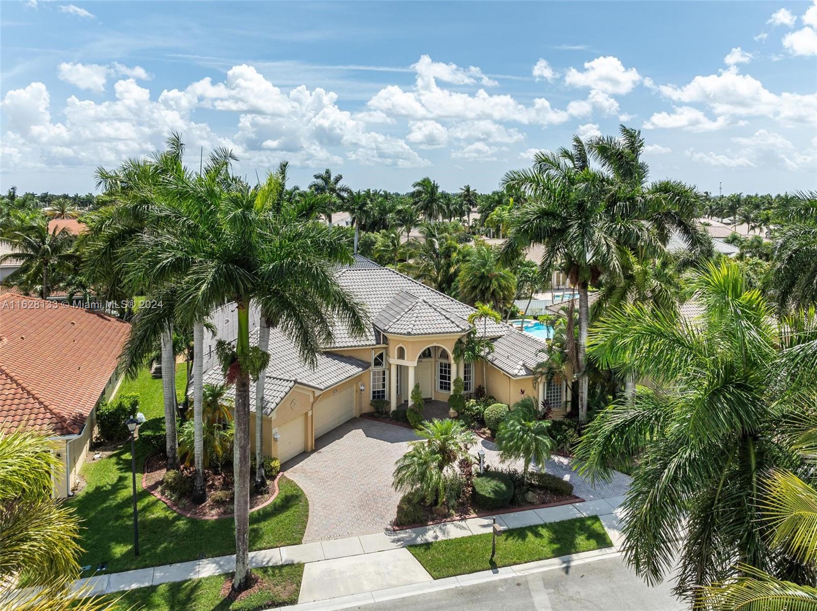 137th Ter, Pembroke Pines, FL 33028