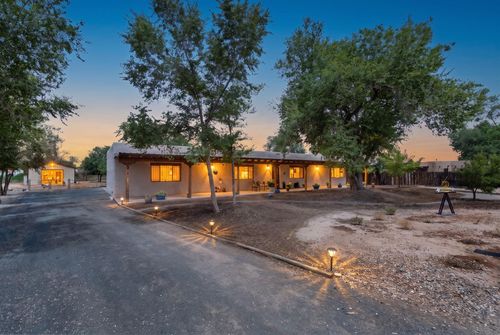 13 Vista De Las Cruces Rd, Los Lunas, NM, 87031-7628 | Card Image