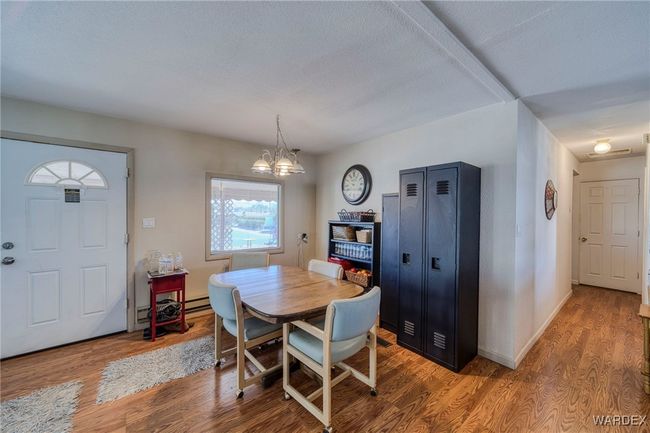 Dining Area | Image 10