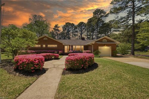 501 Suburban Pkwy, Norfolk, VA, 23505-4228 | Card Image