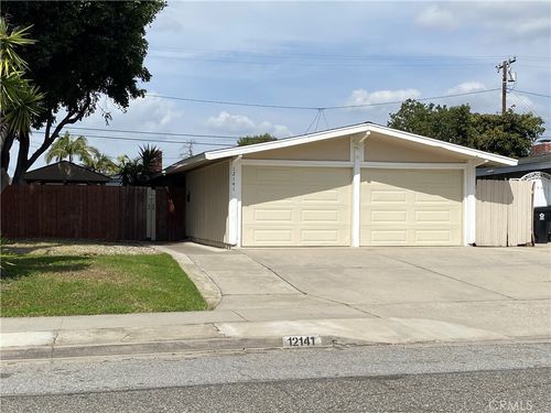 12141 Candy Ln, Garden Grove, CA, 92840-2705 | Card Image