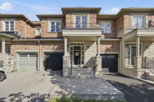 384 William Dunn Cres, Newmarket, ON, L3X3L2 | Card Image
