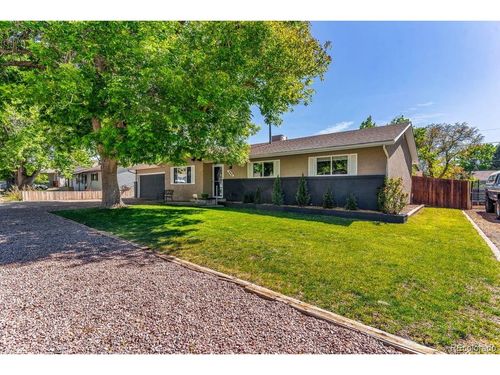 560 Barrett Ave, Canon City, CO, 81212-2609 | Card Image