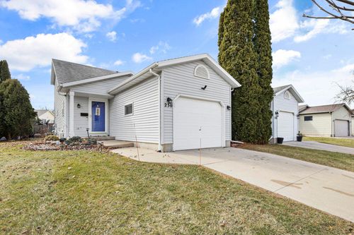 230 White Tail Drive, Sun Prairie, WI, 53590 | Card Image