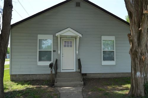 300 W Baker St, Gillespie, IL, 62033-1706 | Card Image