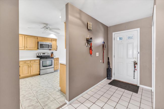 4 - 4 Echowoods Cir, Condo with 2 bedrooms, 3 bathrooms and null parking in Monroe CT | Image 8