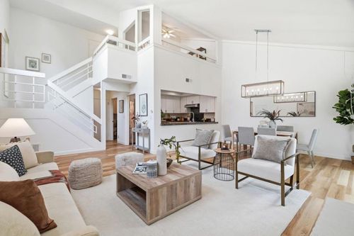 19713 Vineyard Ln, Saratoga, CA, 95070 | Card Image