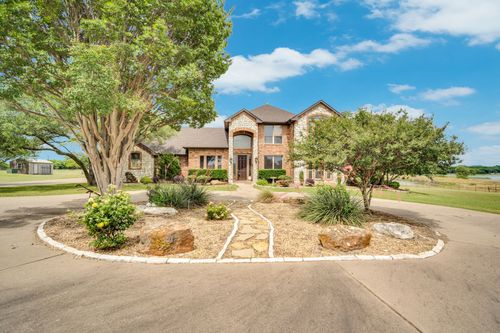 241 Cody Road, Ennis, TX, 75119 | Card Image