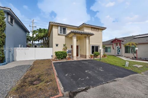 18536 Nw 56th Pl, Miami Gardens, FL, 33055-5332 | Card Image