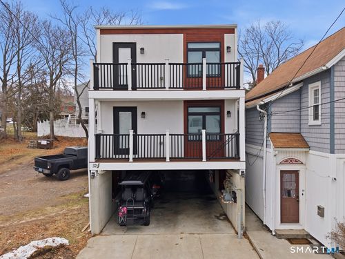 32-1/2 Village Rd, Milford, CT, 06460-8042 | Card Image