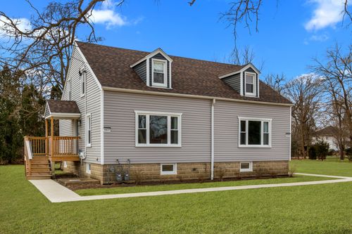 16637 W Brockman Ave, Prairie View, IL, 60069-2703 | Card Image