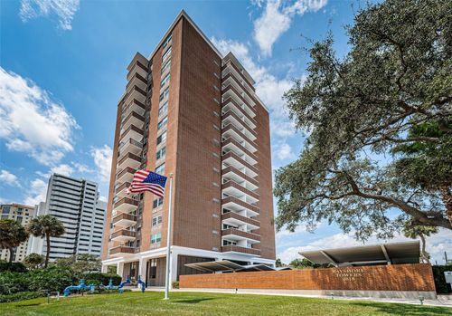 4c-4015 Bayshore Blvd, TAMPA, FL, 33611-1700 | Card Image