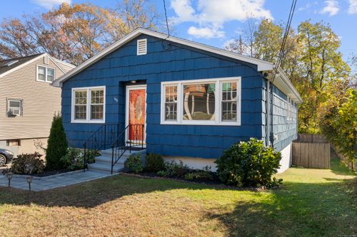 1675 Old Town Rd, Bridgeport, CT, 06606-1317 | Card Image