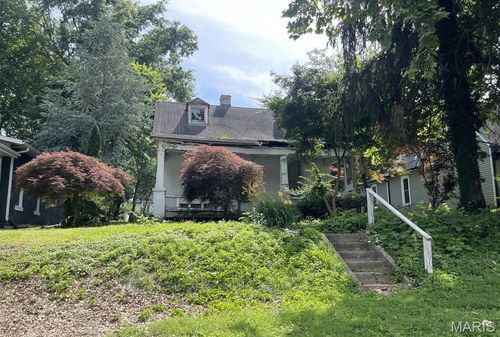 517 Park Ave, Belleville, IL, 62220-3830 | Card Image