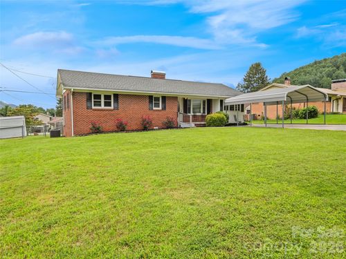 241 Grandview Cir, Waynesville, NC, 28786-5314 | Card Image