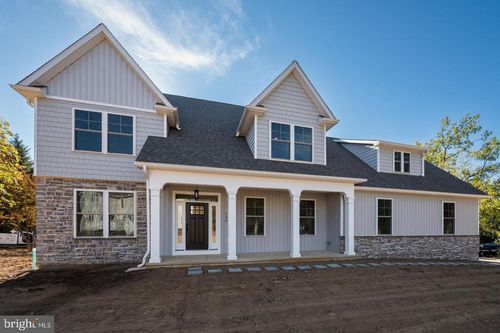 1110 W Street Rd, WEST CHESTER, PA, 19382-8801 | Card Image