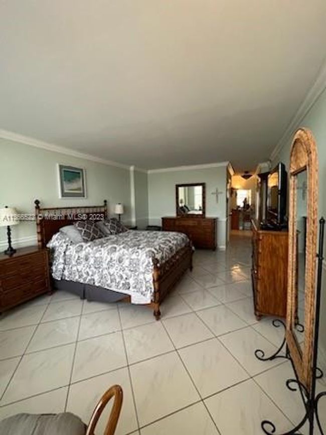 APT-1520 - 3800 S Ocean Dr, Condo with 2 bedrooms, 2 bathrooms and null parking in Hollywood FL | Image 9